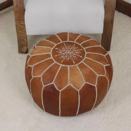Pouf marocain en cuir naturel fait main – Camel – Ø 55 cm – Coussins, Leather (photo 2 of 5)