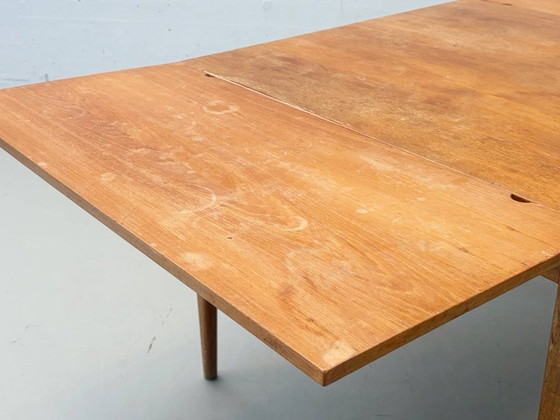 Image 1 of Extendable mid-century table in Danish style