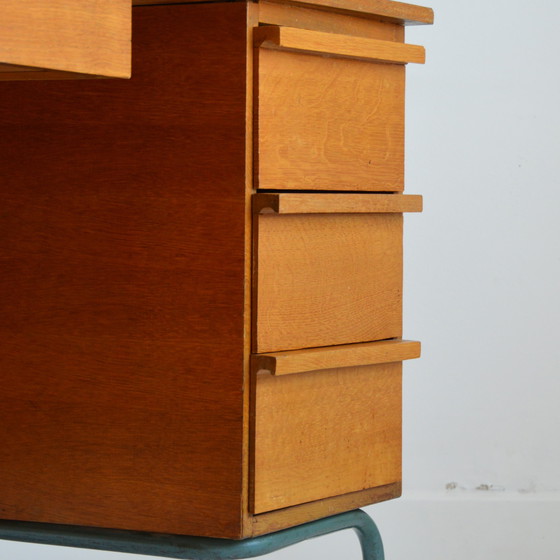 Image 1 of Bureau de Maître d’école ou d’administration 1950s