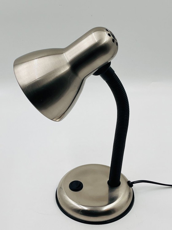 Image 1 of Geborstelde roestvrijstalen lamp uit de jaren 90