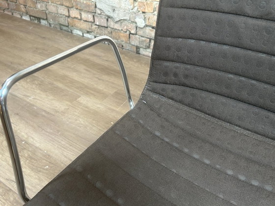 Arper Catifa 46 bracciolo, Fantasia | Lievore Altherr Molina, Sedie da camera, Tessile, Cromo, Nero, Modern (foto 10 di 15)