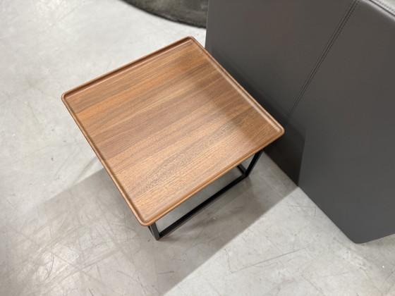 Image 1 of Rolf Benz 934 Bijzettafel Amerikaans noten 45x45