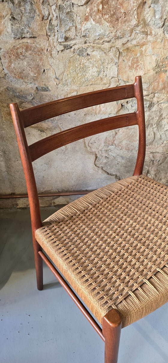 Image 1 of Arne Wahl Iversen (1927-2016) - Paar stoelen van Glyngøre Stolefabrik, DK, circa 1950-1960