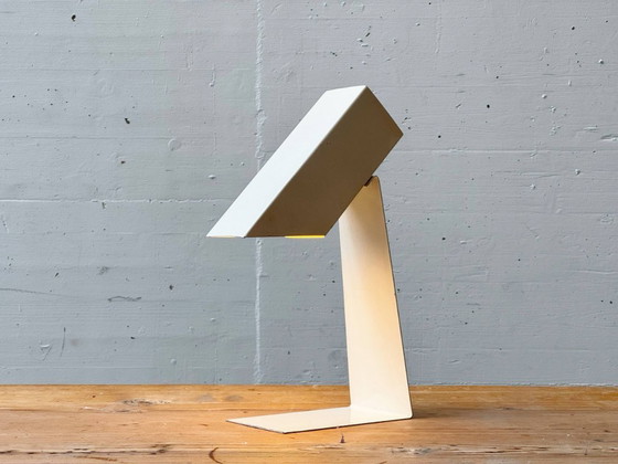 Image 1 of Minimalistische metalen tafellamp, jaren 80