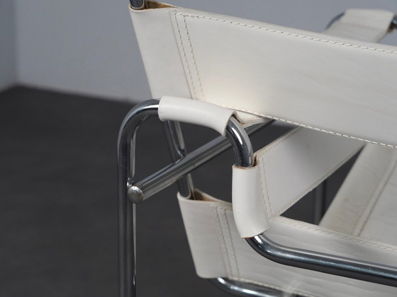 Leather Tubular Steel Lounge Chair in Bauhaus Style, Italy, 1990s – Armchairs, Metal (photo 7 of 9)