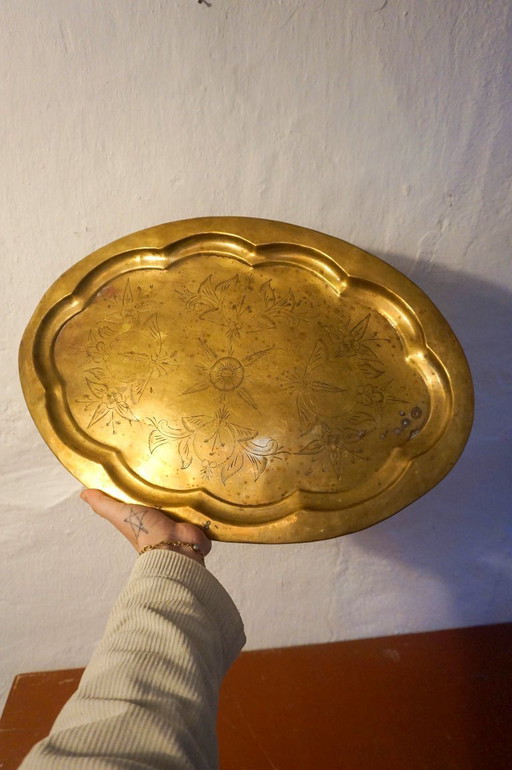 mid-century brass serving tray * large hand-etched oval platter * vintage barware or ottoman tray * 1940s -1960s 
