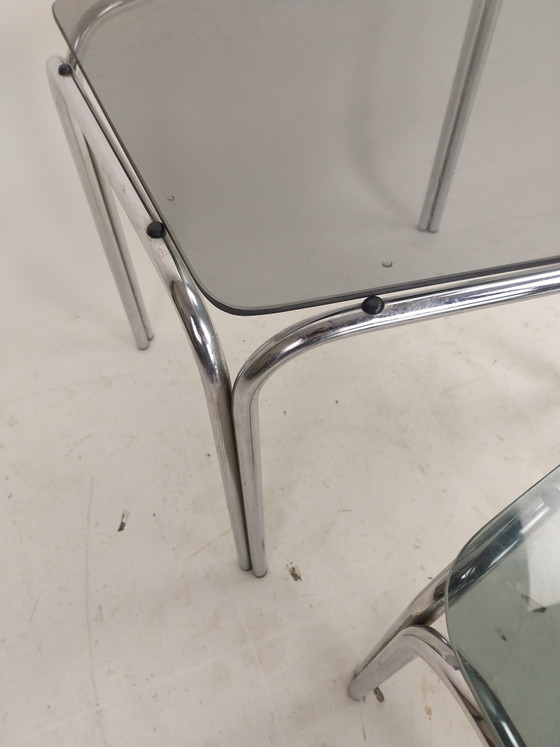 1 x 1970s Chrome and Smoked Glass Mimiset Nesting Tables in Unique Shape – Side tables, Metal, Vintage (photo 4 of 6)