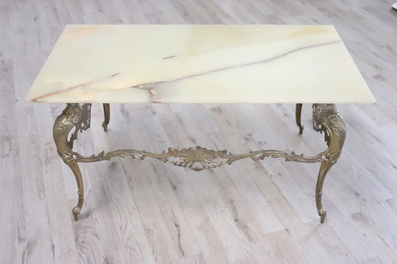 Image 1 of Tavolino da caffè in bronzo dorato con piano in onice, anni &#39;70