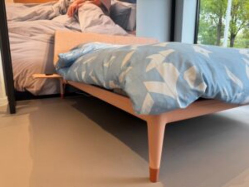 Auping Essential Showmodel