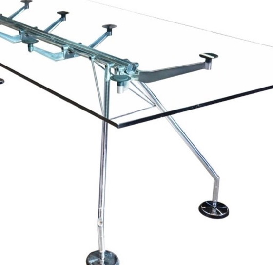 Tecno Nomos conference table – Glass, Metal (photo 4 of 5)