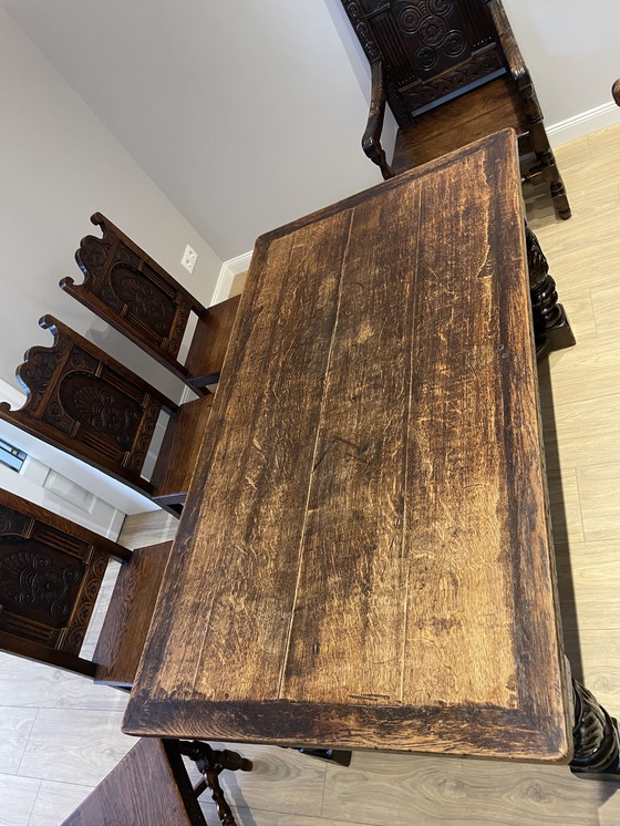 Image 1 of Engelse kasteelbank met eethoek en fauteuils 