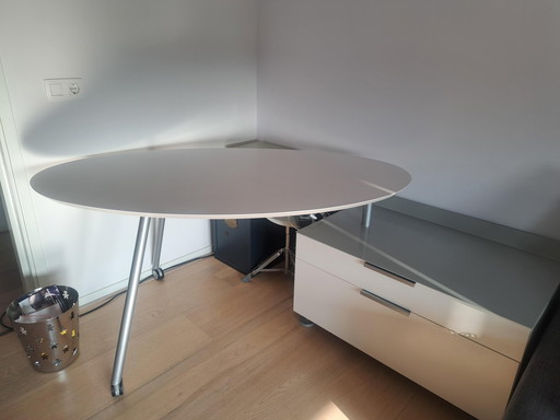 Ligne Roset Bureau Met Gekoppeld Ladekastje