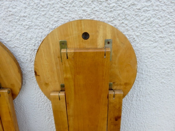 Een paar opklapbare krukjes van Roger Tallon, Sentou-editie, Frankrijk, 1980. – Wood (photo 14 of 14)