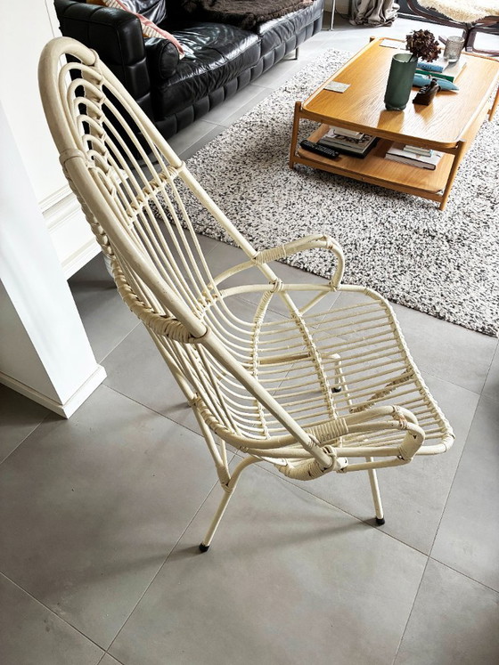Rotan stoel, wit gespoten met hoge rug waarschijnlijk Rohe' – Rohé Noordwolde, Fauteuils, Rattan (photo 5 of 5)