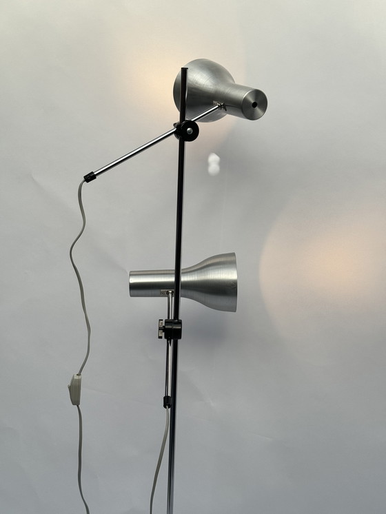 Image 1 of Minimalistische staande lamp uit het midden van de eeuw – verstelbaar ontwerp met dubbele kegel (Hala Zeist / Anvia-stijl)