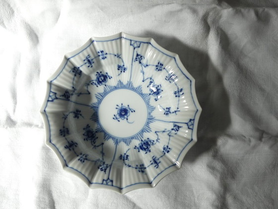 Image 1 of Royal Copenhagen Musselmalet 351 serving bowl UK4RAEB