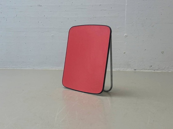 Image 1 of Opklapbaar bijzettafeltje met rood Formica blad, jaren 70