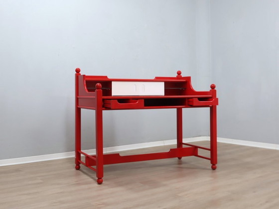 Image 1 of Scrivania vintage laccata rossa design rustico italiano anni '60