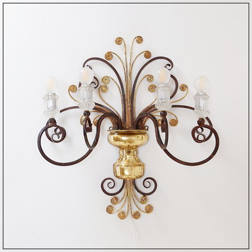 Lampada da parete in ferro battuto e vetro, stile Maison Baguès