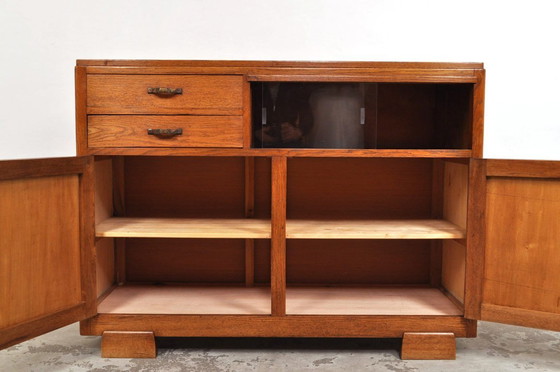 Image 1 of Art deco kast in eiken met vitrine, 1920s