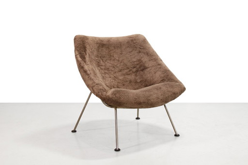 Artifort Oyster model F157 fauteuil door Pierre Paulin
