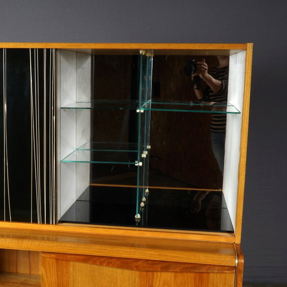 Vintage Cocktail Barkast Met Vitrine – Bohumil Landsman Voor Jitona – Jaren 60 – Vitrinekasten, Glass, Wood (photo 9 of 9)
