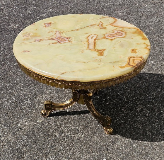 Image 1 of French Vintage Onyx Marble and Brass Coffee Table- Round Marble Cocktail Table-Style Louis XV -60s
