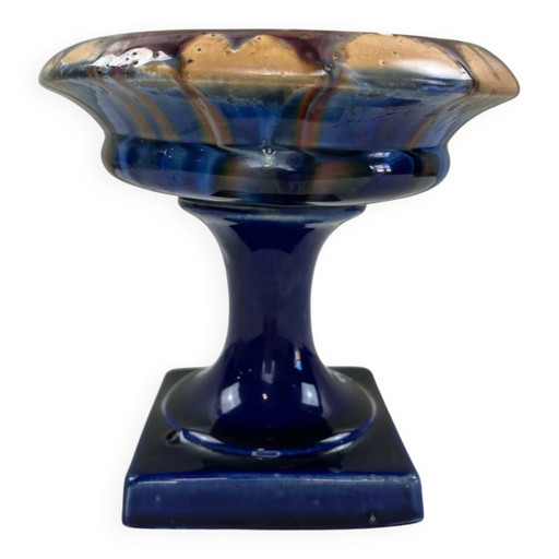 Standing cup