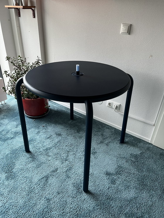Image 1 of Table Fatboy Toni Bistreau en bleu foncé