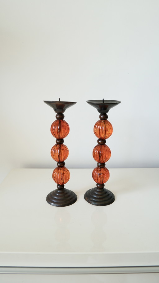 Pair of vintage candlesticks in metal and orange blown glass - 70s style