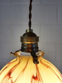 Lampe Art déco en verre opalin, Verreries de Scailmont, Henri Heemskerk, Belgique