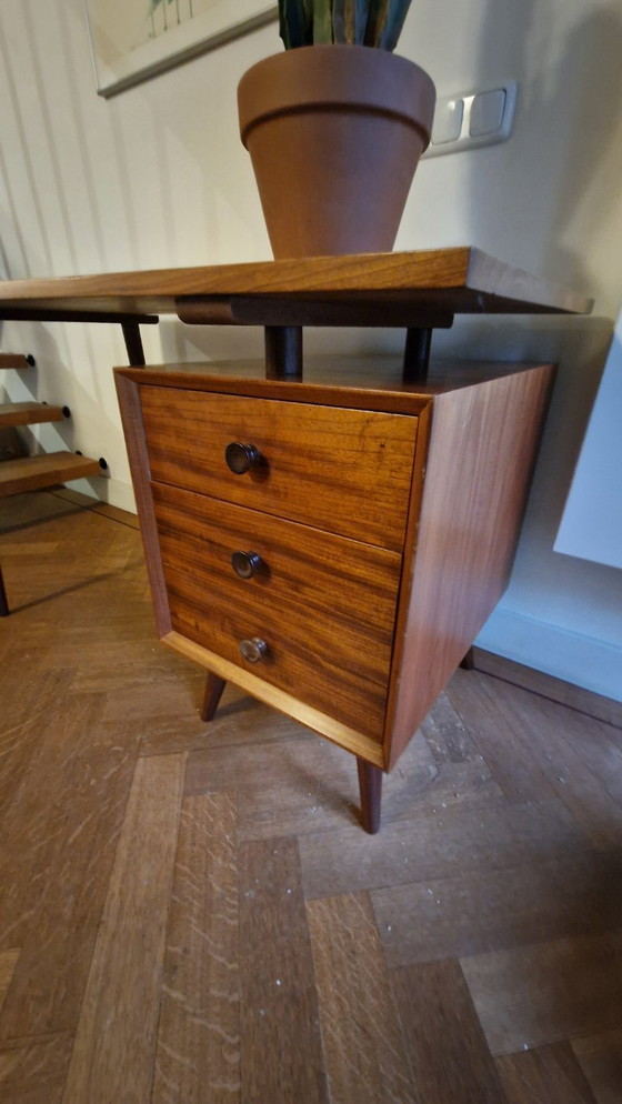 Image 1 of Scrivania danese vintage in teak