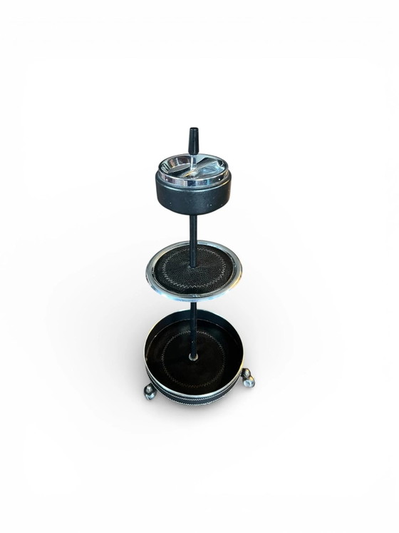 Posacenere da Terra Vintage su Ruote – Supporto per Fumatori in Metallo Nero Mid-Century Space Age, (photo 3 of 9)
