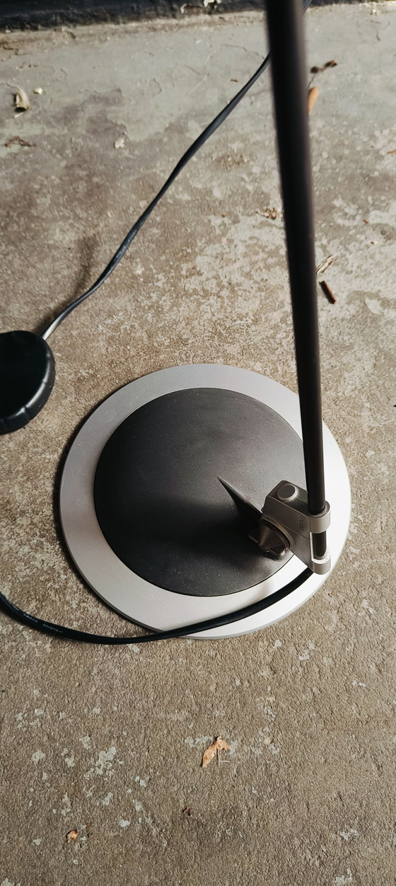 Image 1 of Exklusive Oligo-Stehleuchte aus Fiberglas