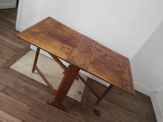 Image 1 of Folding table