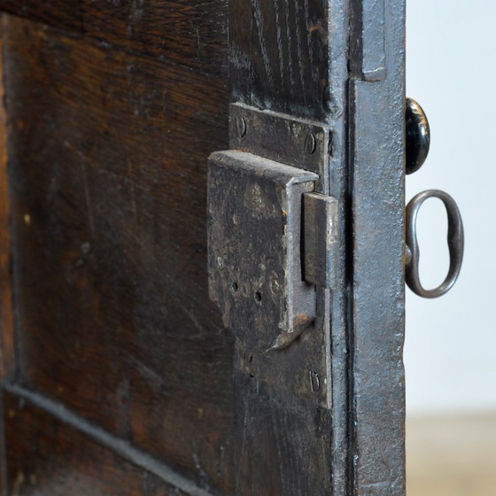 Image 1 of Eiken Tridarn-kast, circa 1710