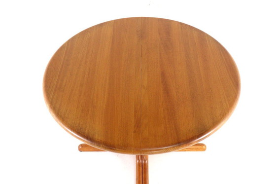 Image 1 of Danish round 1x extendable dining table teak solid