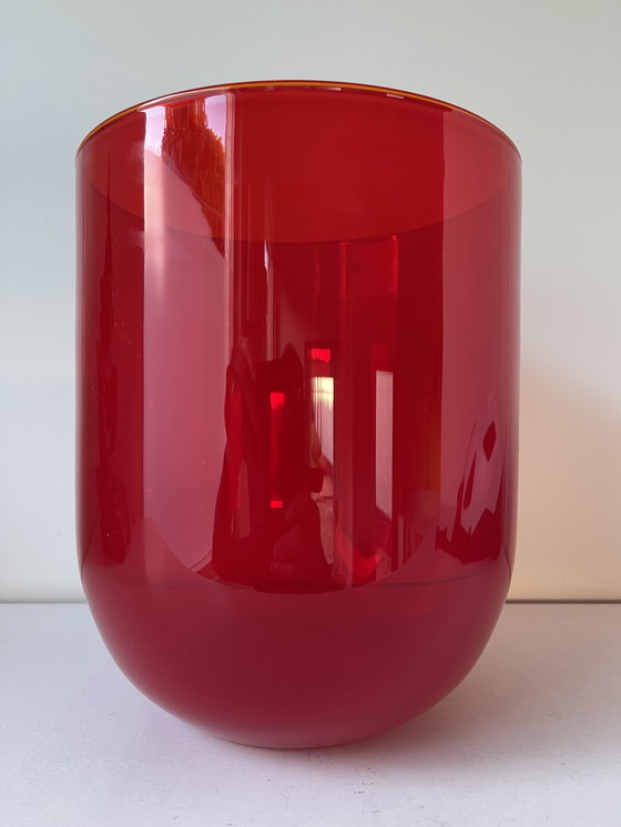 Image 1 of Vase rouge