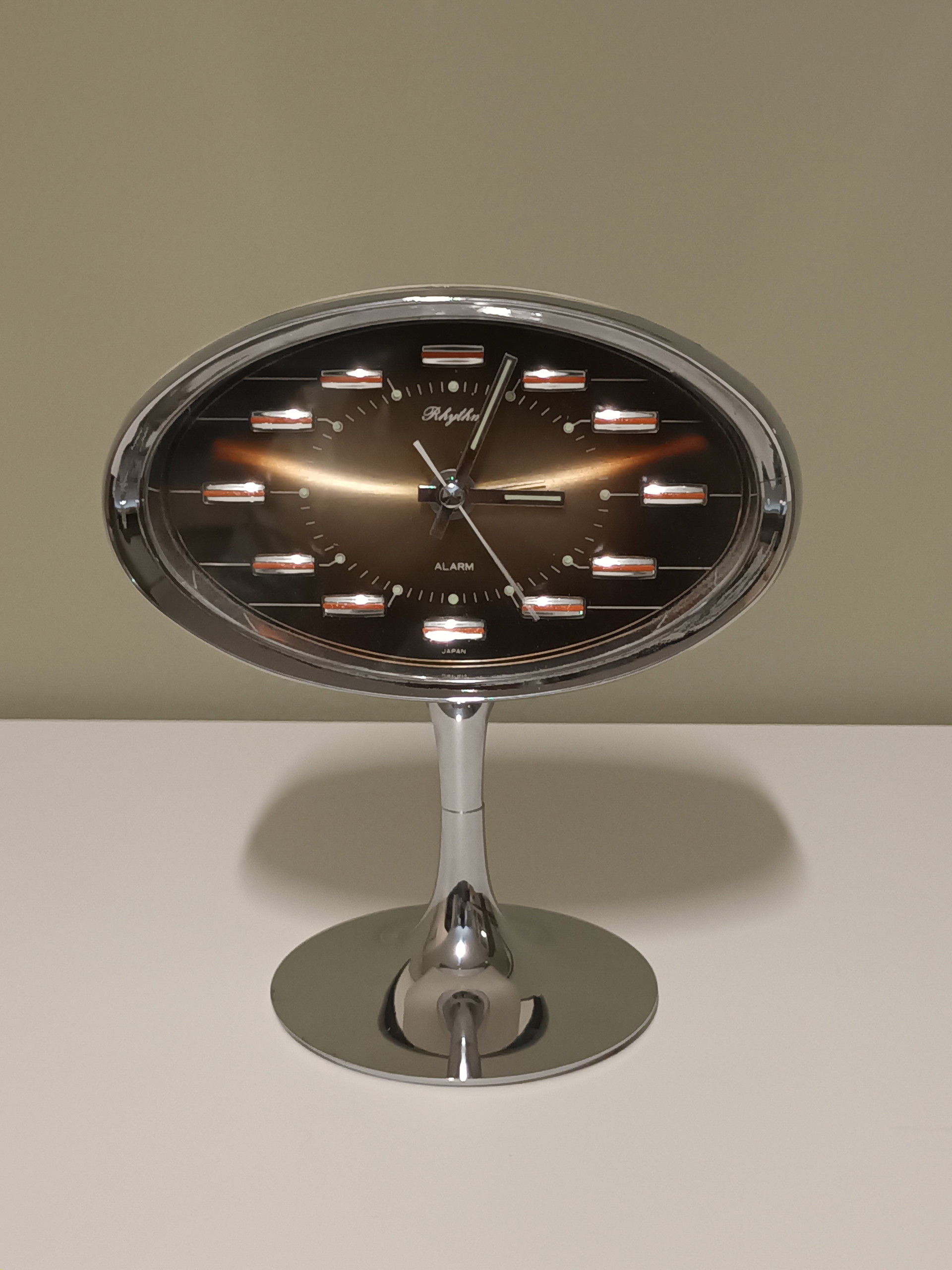 Space age Rhythm Japan alarm clock | Clocks second-hand | Whoppah