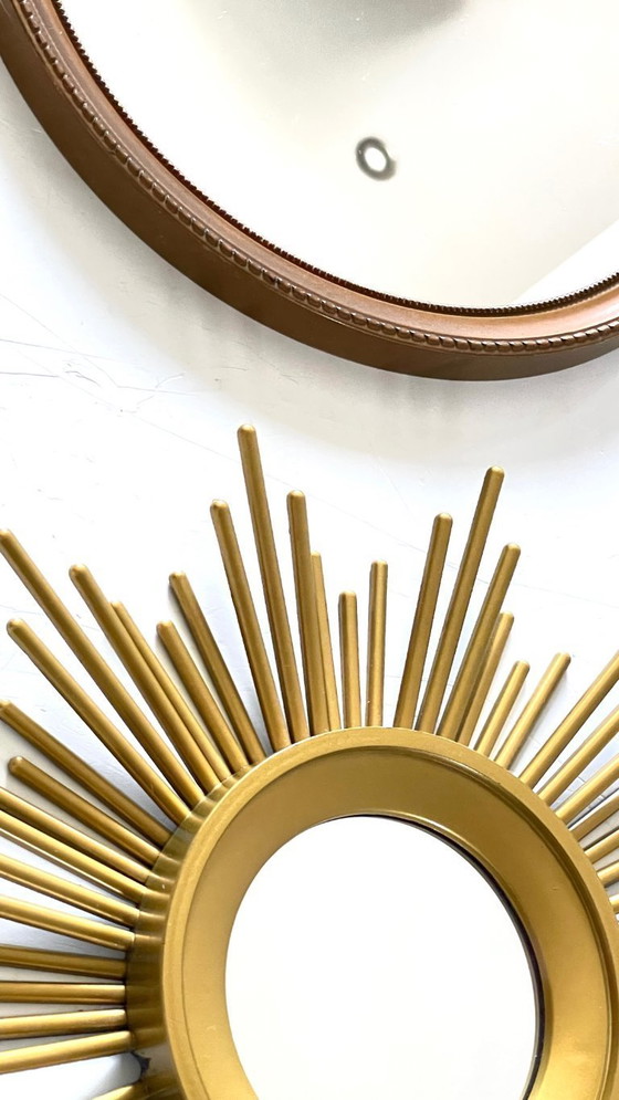 Image 1 of Vintage gouden spiegels met zonnestralenmotief