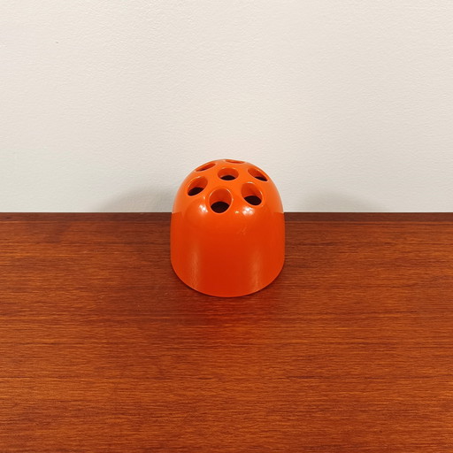 Dedalino pencil holder by Emma Gismondi Schweinberger for Artemide