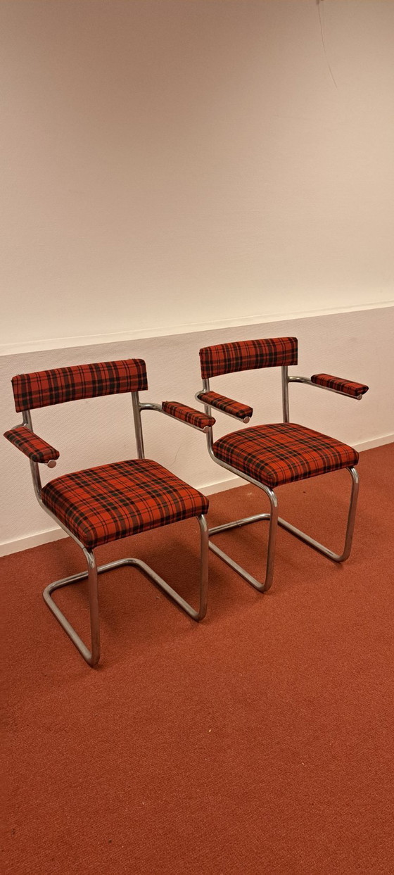 Image 1 of Ensemble de 2 chaises tubulaires avec accoudoirs | style rétro | rouge