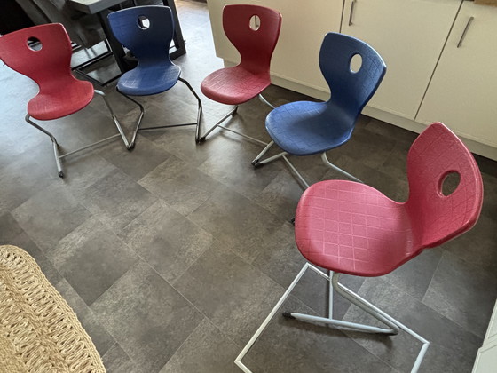 Image 1 of Pantoswing-lupo Verner Panto stoelen rood en blauw