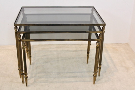 Ensemble de Tables Gigognes Maison Charles, Tables d'appoint, Verre, Laiton (photo 5 sur 11)
