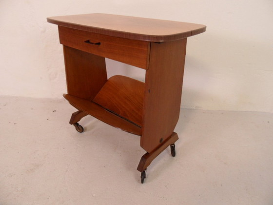 Image 1 of Chariot à magazines vintage