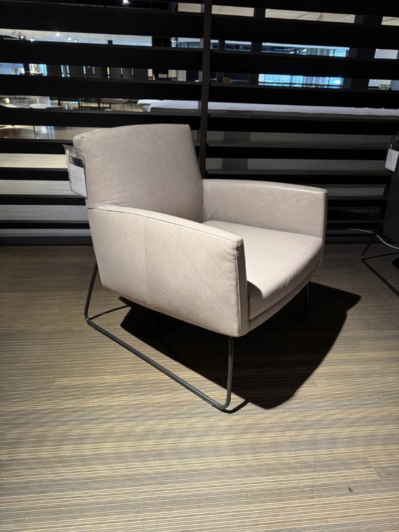 Image 1 of Design on Stock Tumbler fauteuil leder