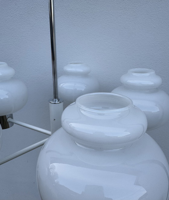 Image 1 of Kronleuchter aus opalisierendem Chrom im Stil des Weltraumzeitalters, 1970er Jahre