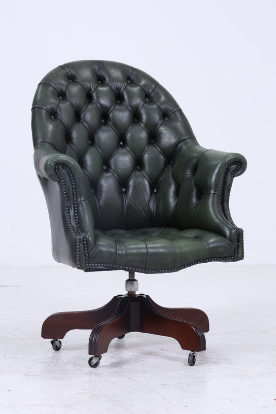 Image 1 of Captain Chair fauteuil avec roulettes | cuir vintage Chesterfield fauteuil vert antique #06-47