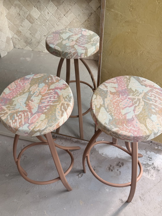 Magnifiques Tabourets de Bar Rétro 3 Pièces – Iron, Textile (photo 3 of 8)