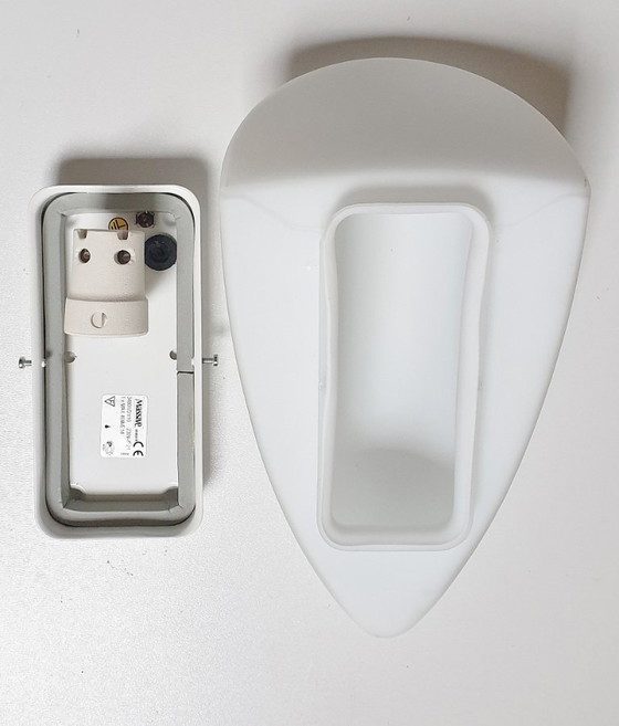 Image 1 of 2 vintage wandlampen Massive 01/0327